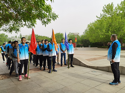 Eurasians who are struggling forward, tough!