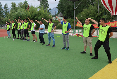 Concentrated efforts - showing the fine features of "Ouyade" people